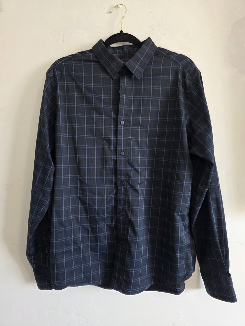 UNTUCKit Men's Black Shirt with Blue Plaid - Casual Button-Down